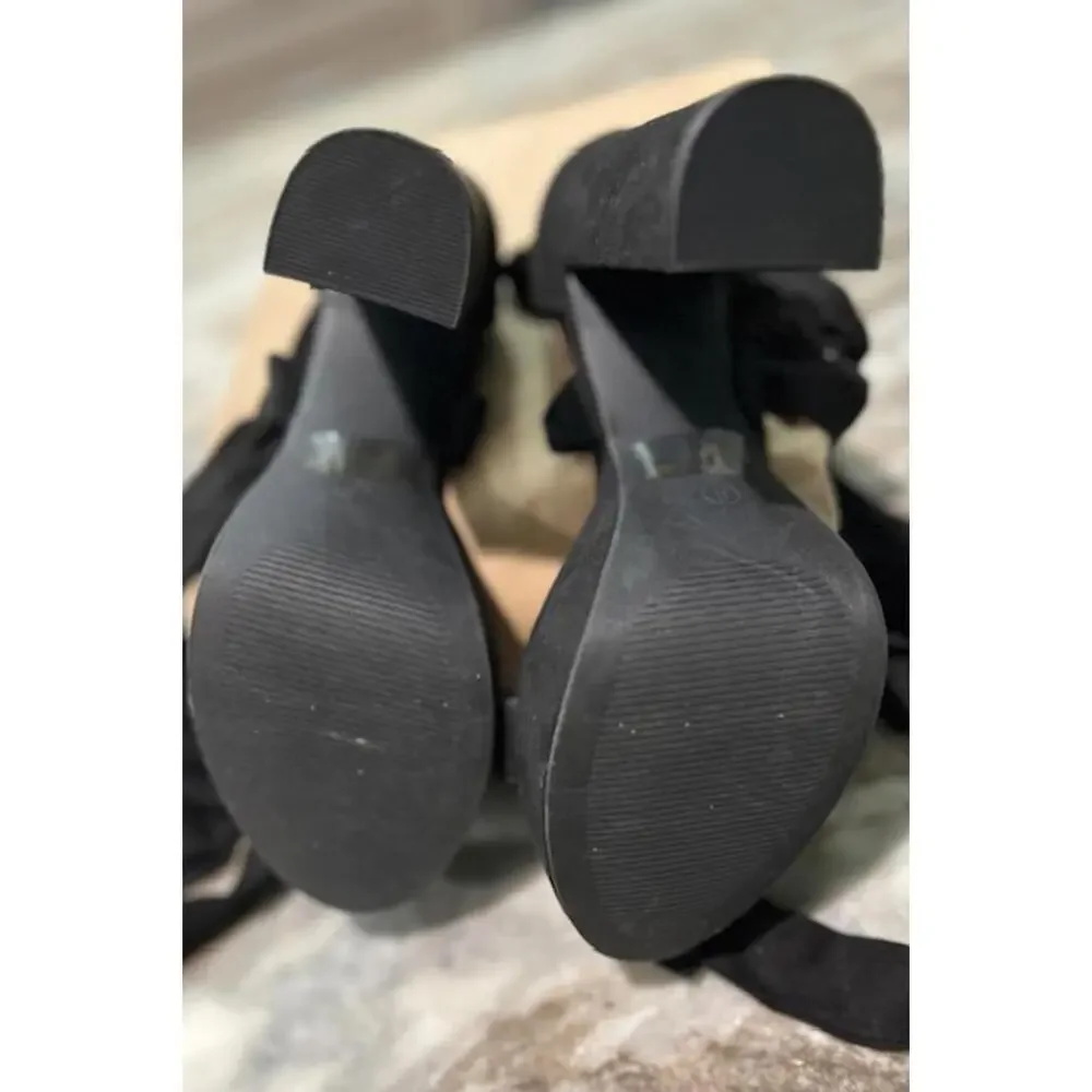 ✨ Fashion Nova Super Sexy Black Criss‑Cross Ankle Wrap Sandal 5" Block Heels - Picture 5 of 6